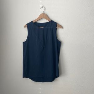 Lululemon Top - Navy Blue, Size L